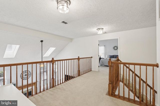 207 CHURCHILL DOWNS CT, Mount Laurel, NJ 08054