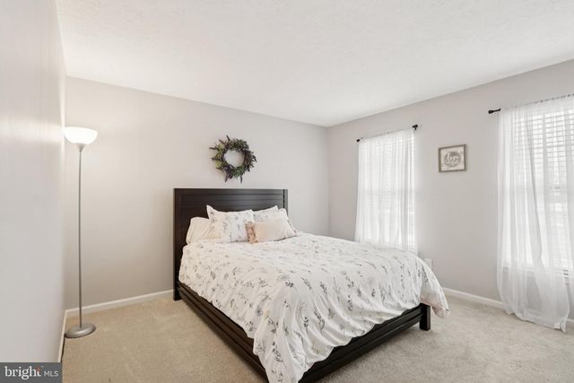 207 CHURCHILL DOWNS CT, Mount Laurel, NJ 08054