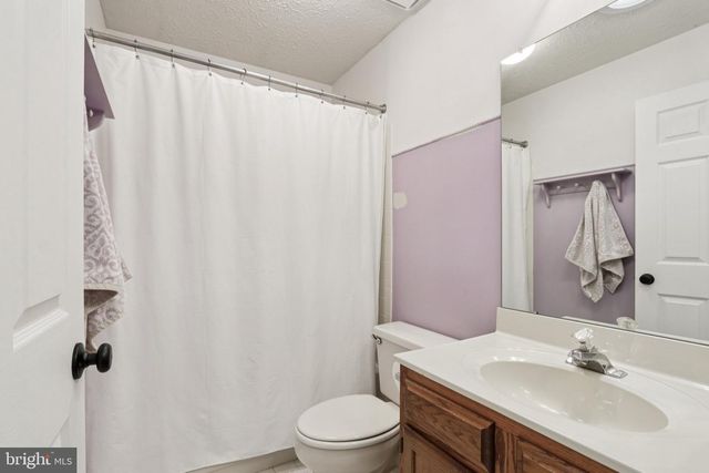 207 CHURCHILL DOWNS CT, Mount Laurel, NJ 08054