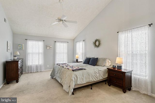 207 CHURCHILL DOWNS CT, Mount Laurel, NJ 08054