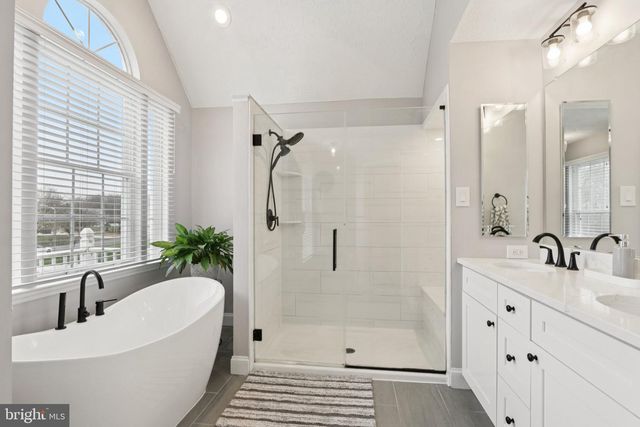 207 CHURCHILL DOWNS CT, Mount Laurel, NJ 08054