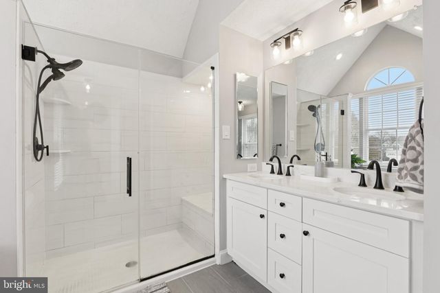 207 CHURCHILL DOWNS CT, Mount Laurel, NJ 08054