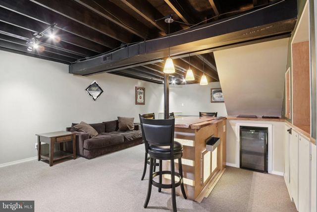 207 CHURCHILL DOWNS CT, Mount Laurel, NJ 08054