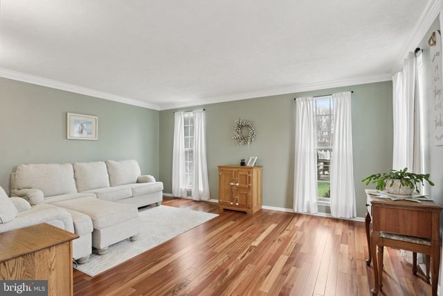 207 CHURCHILL DOWNS CT, Mount Laurel, NJ 08054