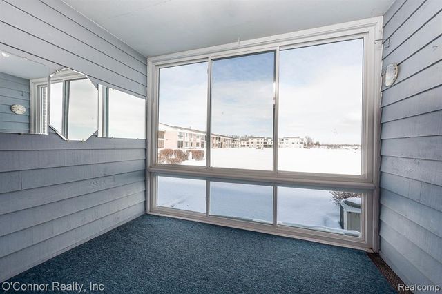 1660 River Road 53, Marysville, MI 48040