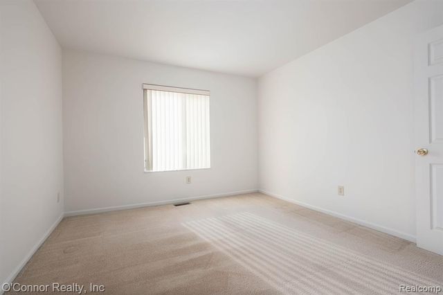 1660 River Road 53, Marysville, MI 48040