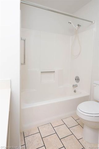 1660 River Road 53, Marysville, MI 48040