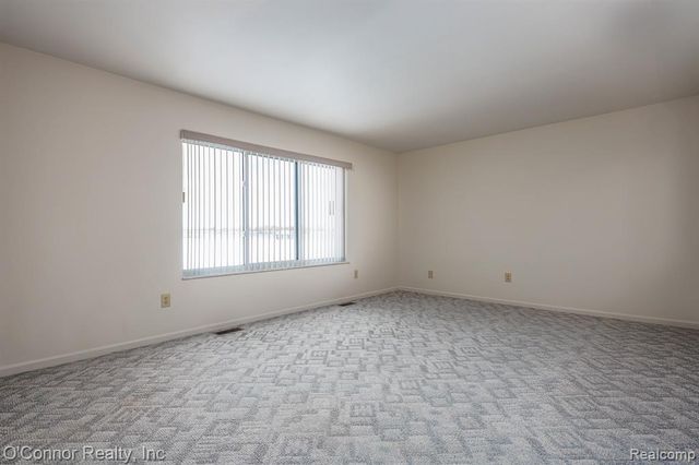 1660 River Road 53, Marysville, MI 48040