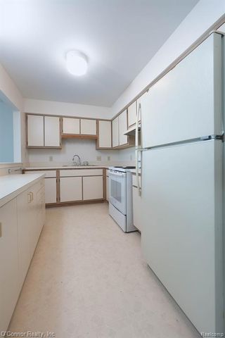 1660 River Road 53, Marysville, MI 48040