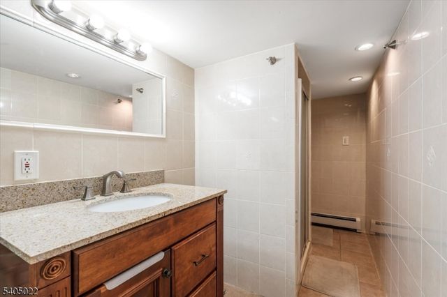19 William St, Kearny Town, NJ 07032