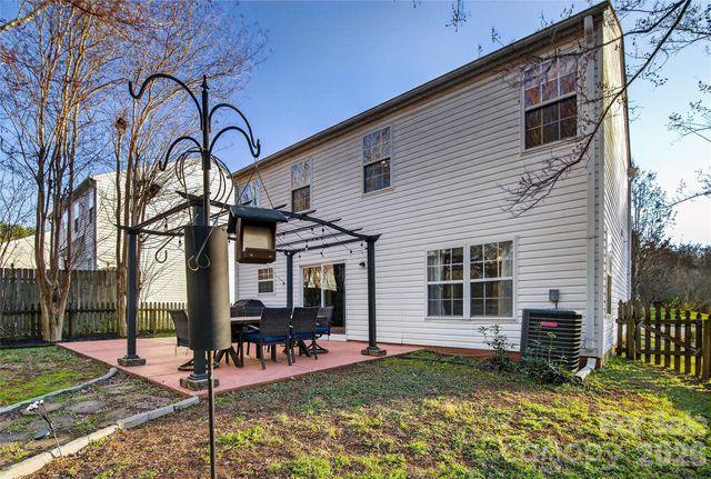 8704 Laurel Run Drive, Charlotte, NC 28269