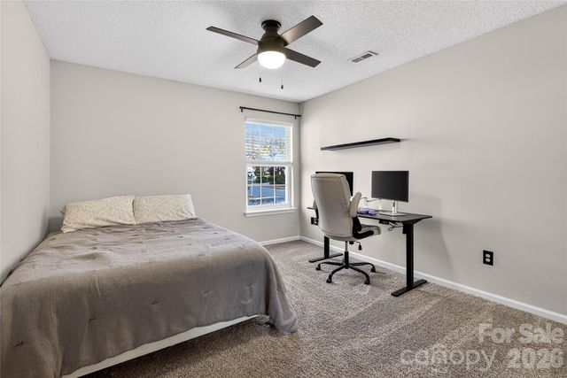 8704 Laurel Run Drive, Charlotte, NC 28269