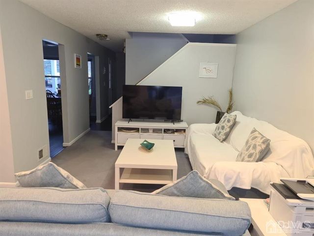 36 Upperbrook Court, Sayreville, NJ 08859