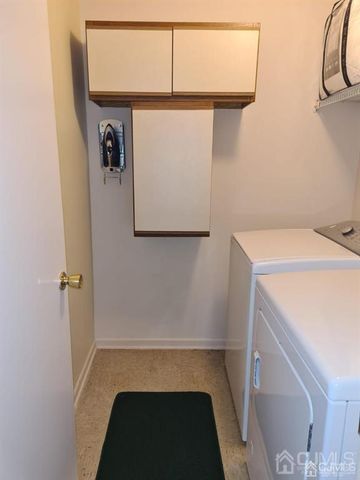 36 Upperbrook Court, Sayreville, NJ 08859