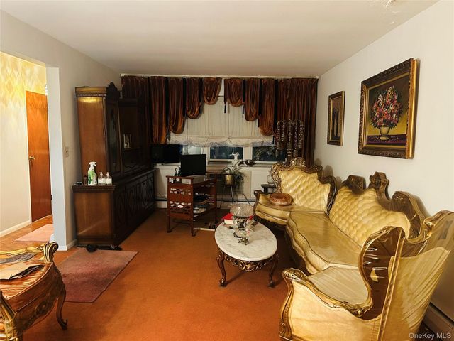 1038 Neill Avenue, Bronx, NY 10461