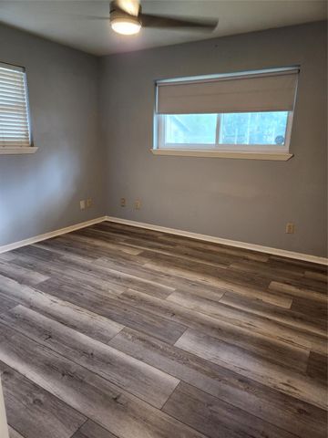 13279 Southshore Drive, Conroe, TX 77304