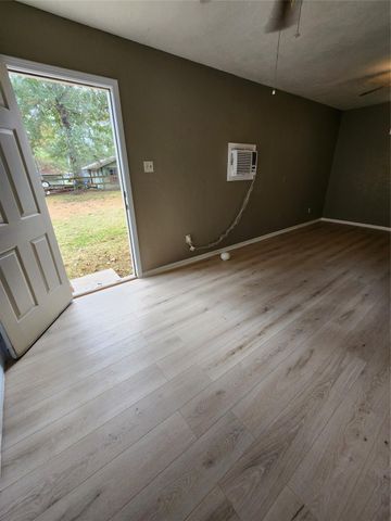 13279 Southshore Drive, Conroe, TX 77304