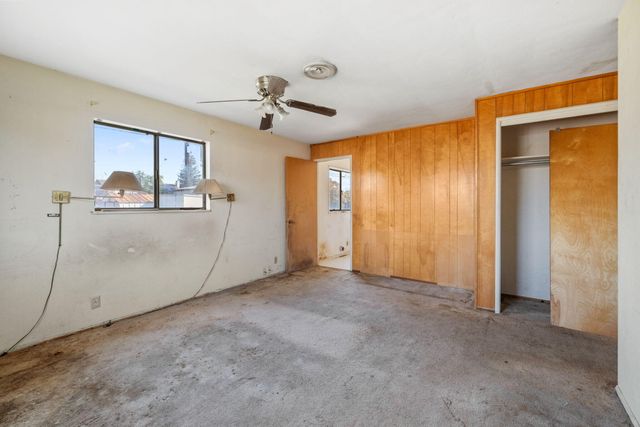 366 N Palm Street, Woodlake, CA 93286