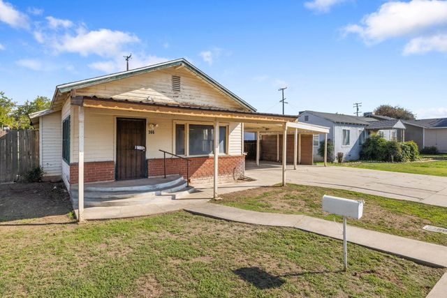 366 N Palm Street, Woodlake, CA 93286