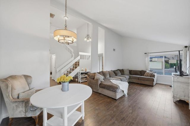 2716 Grade Pl, Spring Valley, CA 91977