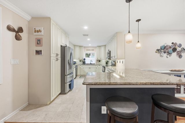 831 N Lakeside Drive, Lake Worth Beach, FL 33460