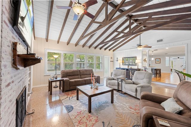 831 N Lakeside Drive, Lake Worth Beach, FL 33460