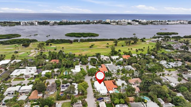 831 N Lakeside Drive, Lake Worth Beach, FL 33460
