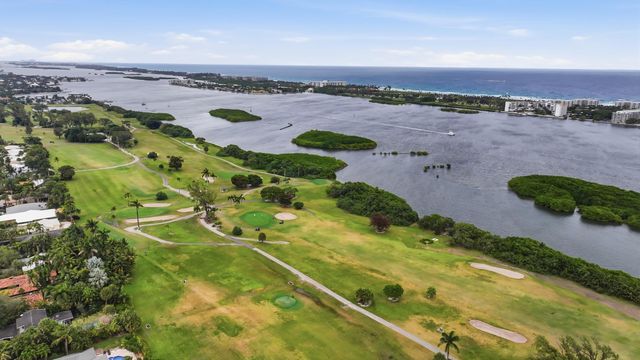 831 N Lakeside Drive, Lake Worth Beach, FL 33460