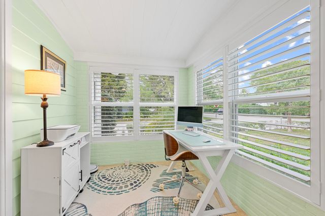 831 N Lakeside Drive, Lake Worth Beach, FL 33460