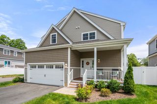 34 Sumner St 34, Norfolk, MA 02056