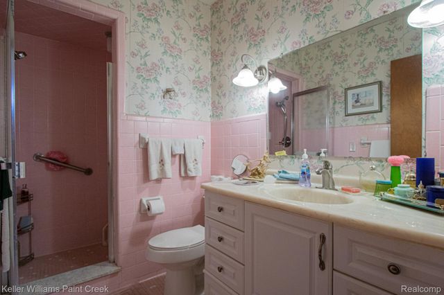 4926 E 12 Mile Road, Warren, MI 48092