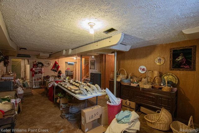 4926 E 12 Mile Road, Warren, MI 48092