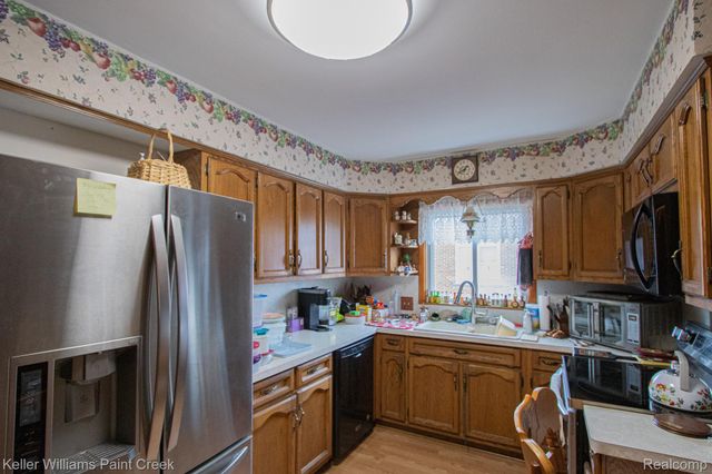 4926 E 12 Mile Road, Warren, MI 48092