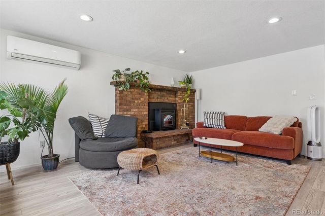 604 W 9th Street, Loveland, CO 80537
