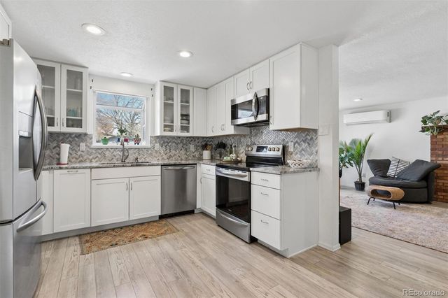 604 W 9th Street, Loveland, CO 80537