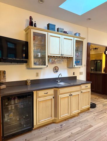 15 Tobisset Street, Mashpee, MA 02649