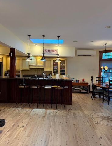 15 Tobisset Street, Mashpee, MA 02649
