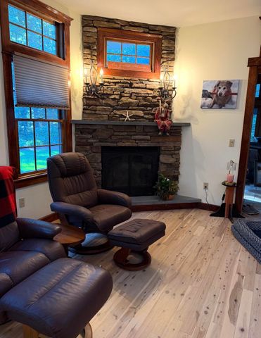 15 Tobisset Street, Mashpee, MA 02649