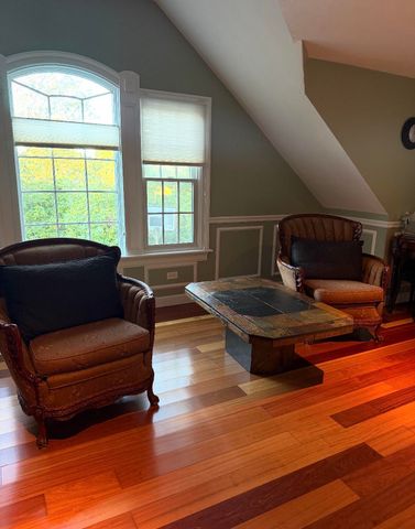 15 Tobisset Street, Mashpee, MA 02649