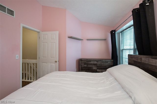 168 Steeple Chase Run, Northfield, OH 44067