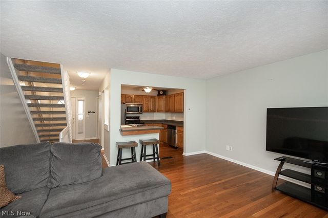 168 Steeple Chase Run, Northfield, OH 44067