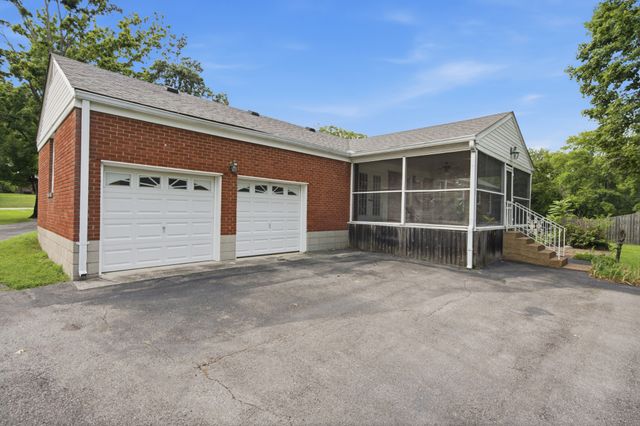 502 N Marthona Rd, Madison, TN 37115