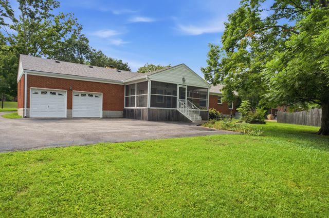 502 N Marthona Rd, Madison, TN 37115