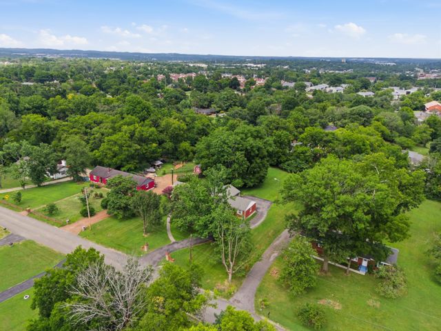 502 N Marthona Rd, Madison, TN 37115