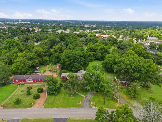 502 N Marthona Rd, Madison, TN 37115