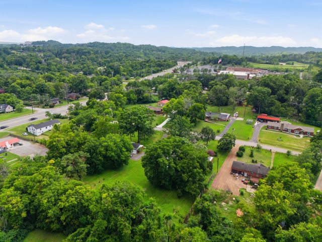 502 N Marthona Rd, Madison, TN 37115