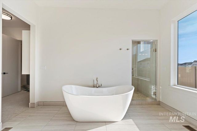 4595 N Arches Ave, Meridian, ID 83646