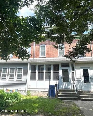 42 3rd Avenue, Roebling, NJ 08554