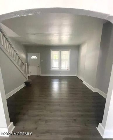 42 3rd Avenue, Roebling, NJ 08554