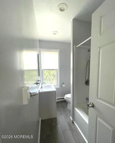 42 3rd Avenue, Roebling, NJ 08554